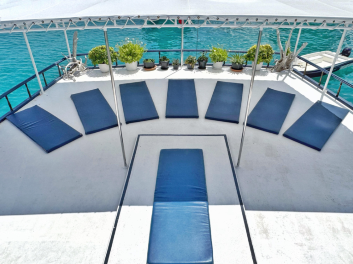 Pilates Retreat on a Liveaboard Safari Boat in the Maldives  photo 8