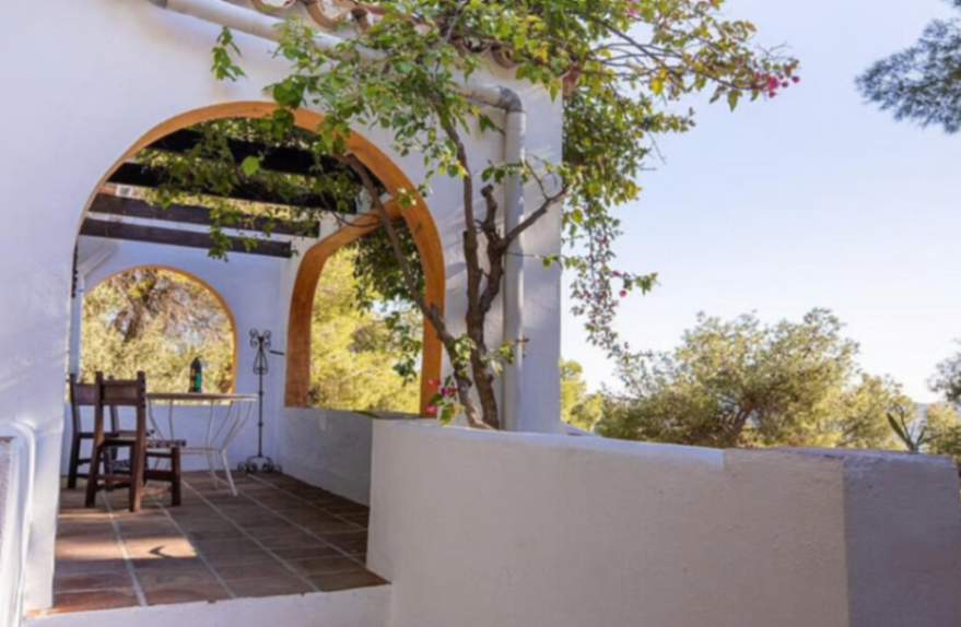 5 Day Women’s Psilocybin Retreat Under the Full Moon, Spain photo 7